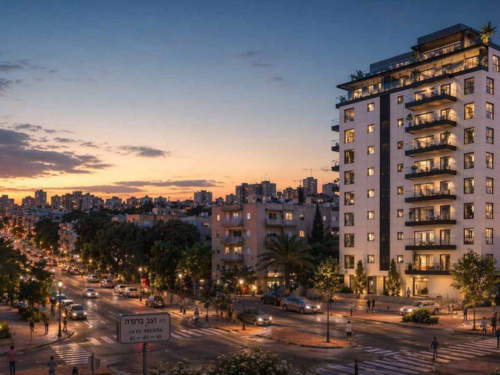 הבניין והשדרה בשעת ערב